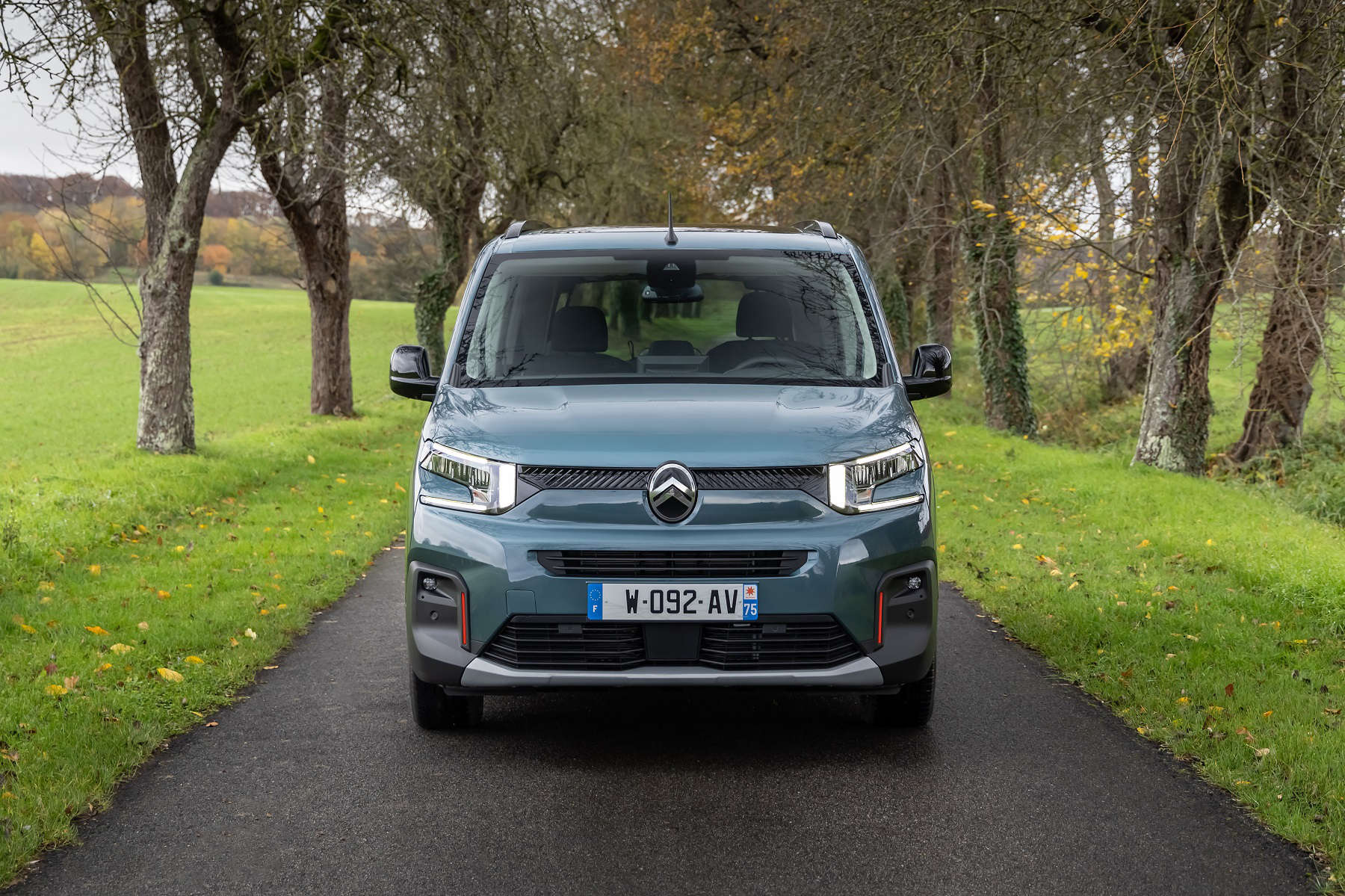 Новий CITROЁN Berlingo, вигляд спереду
